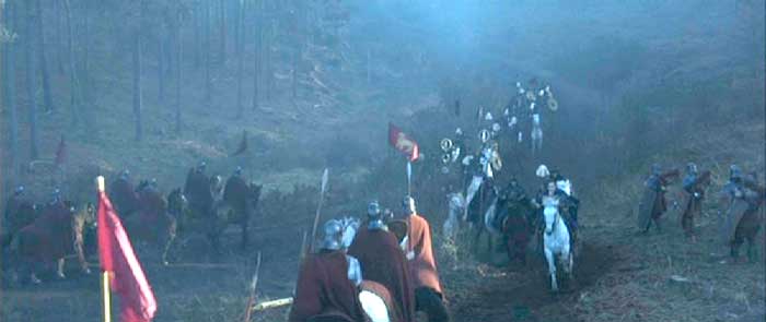 Commodus rides to join his father